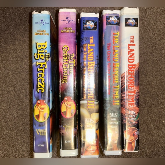Vintage VHS Movies - The Land Before Time Lot Of 5 VHS Videos In Clamshells - Picture 13 of 13
